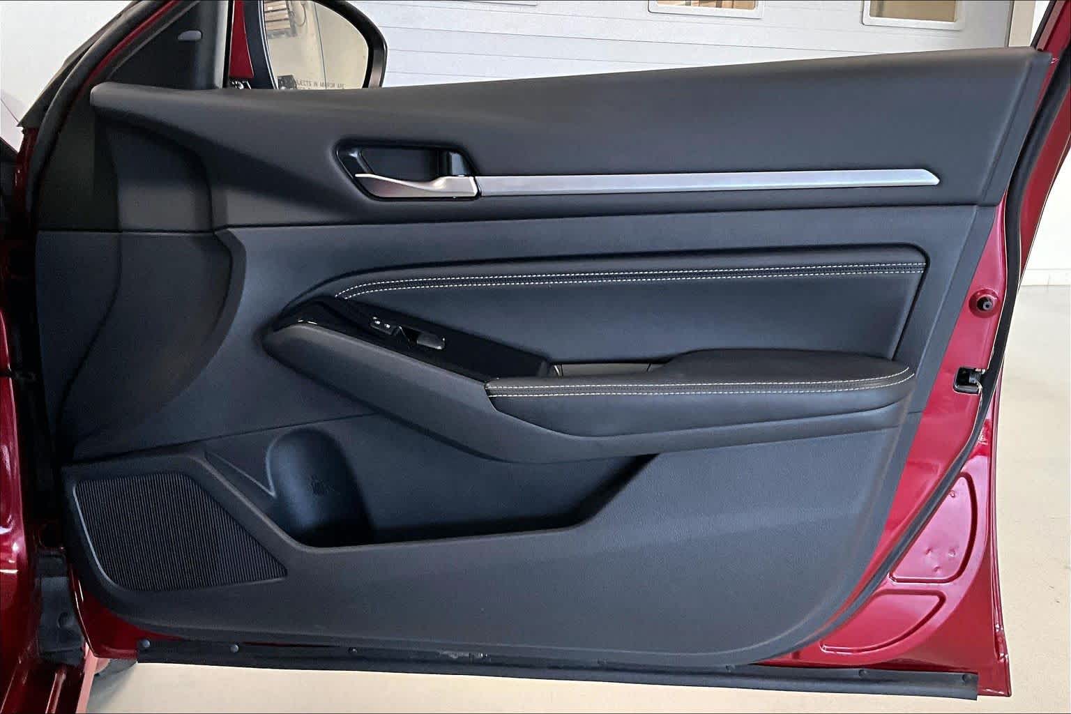 Thumbnail: 2023 Nissan Altima - 24