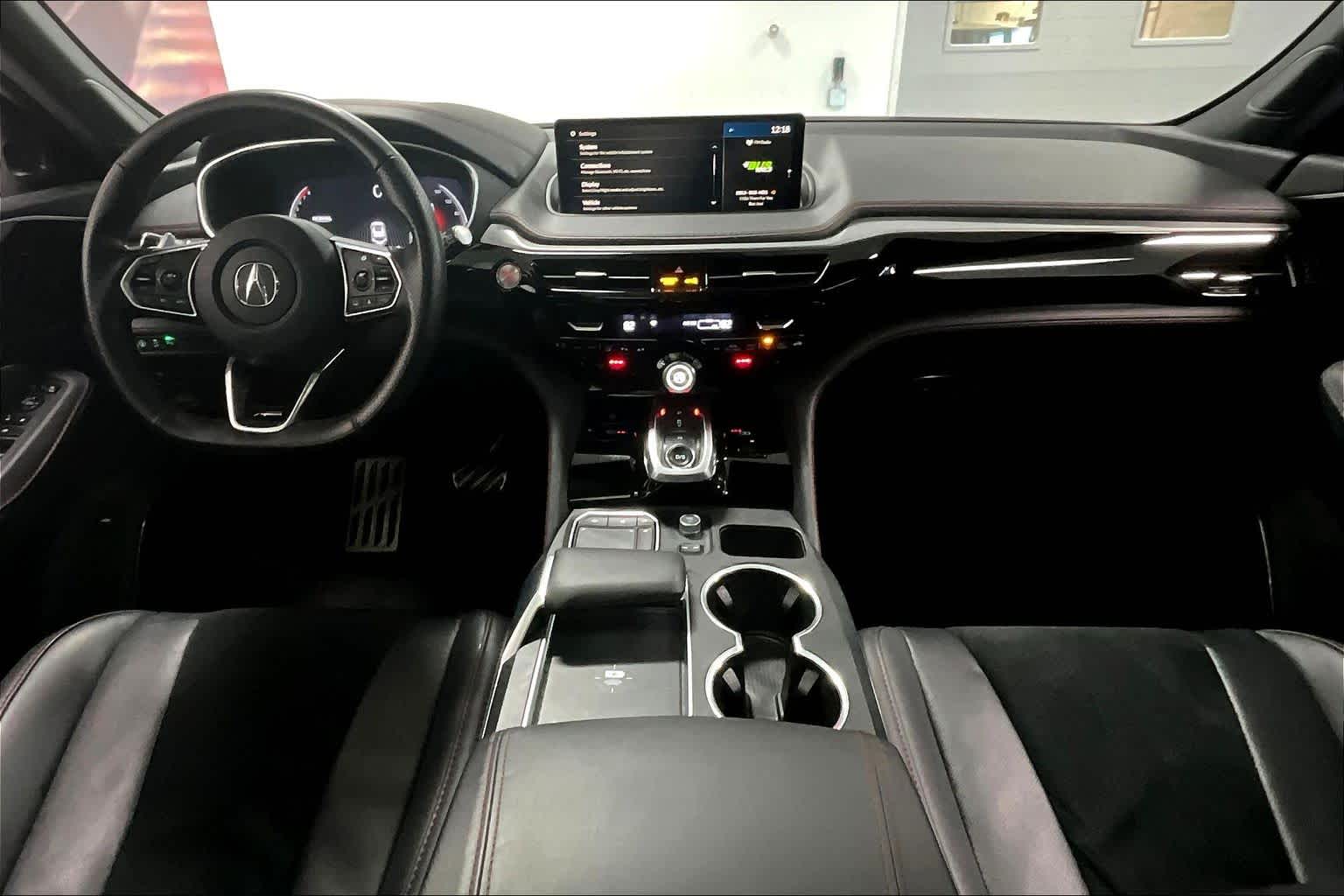 Thumbnail: 2023 Acura MDX - 9