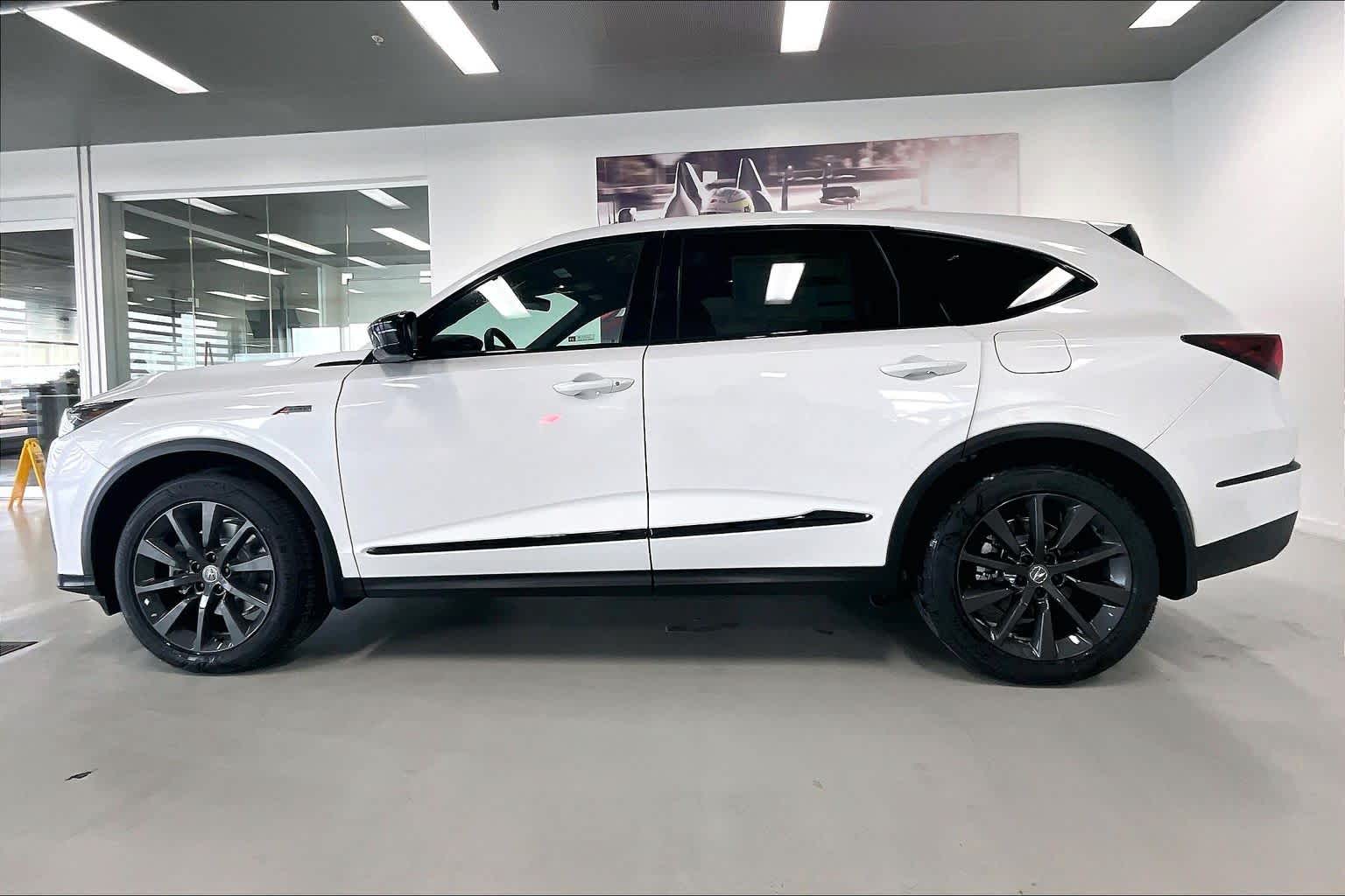 Thumbnail: 2026 Acura MDX - 3