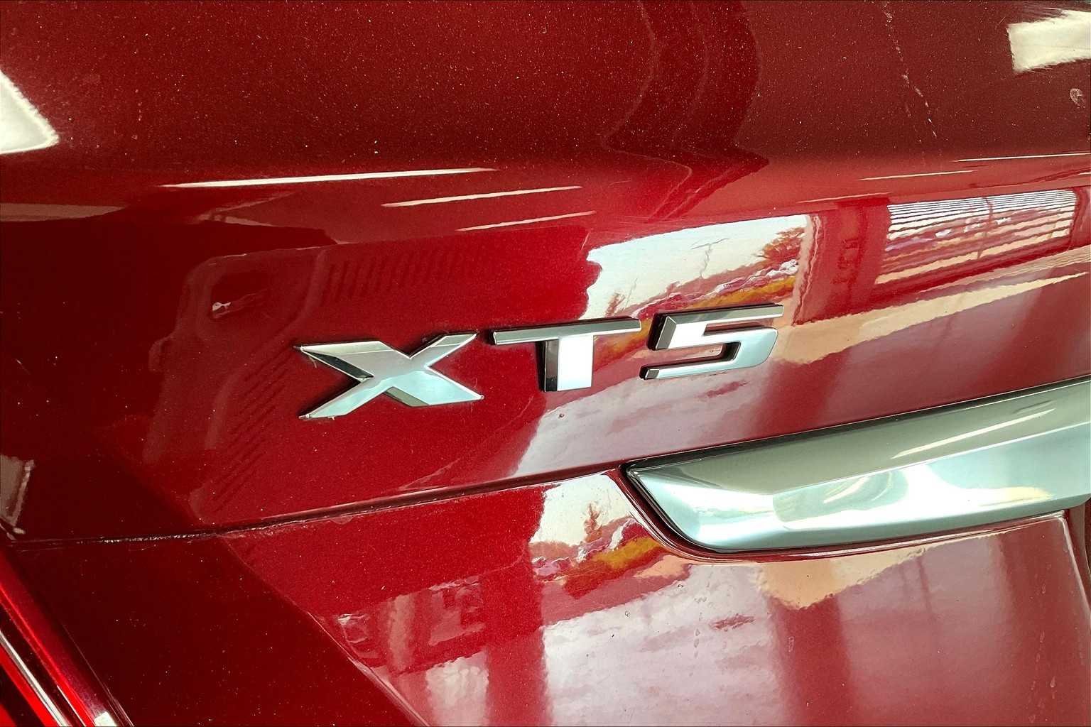 Thumbnail: 2017 Cadillac XT5 - 7