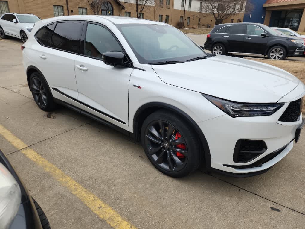 Thumbnail: 2022 Acura MDX - 4