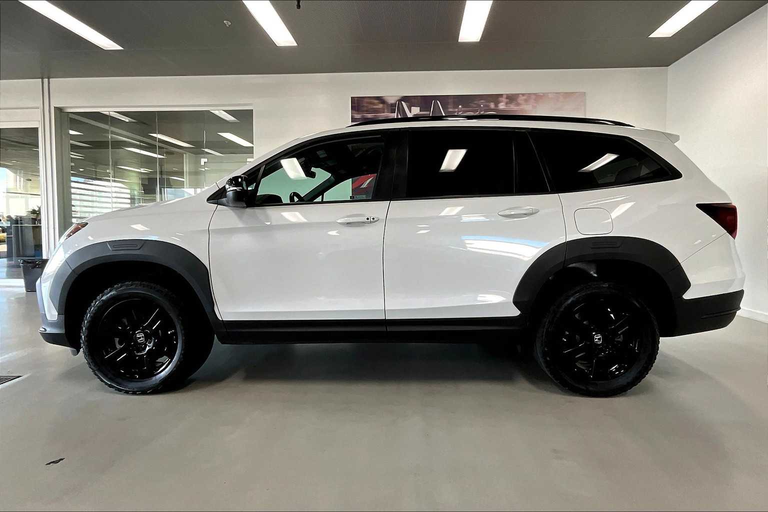 Thumbnail: 2022 Honda Pilot - 3