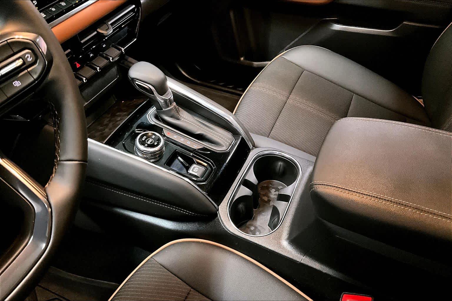 Thumbnail: 2024 GMC Canyon - 15