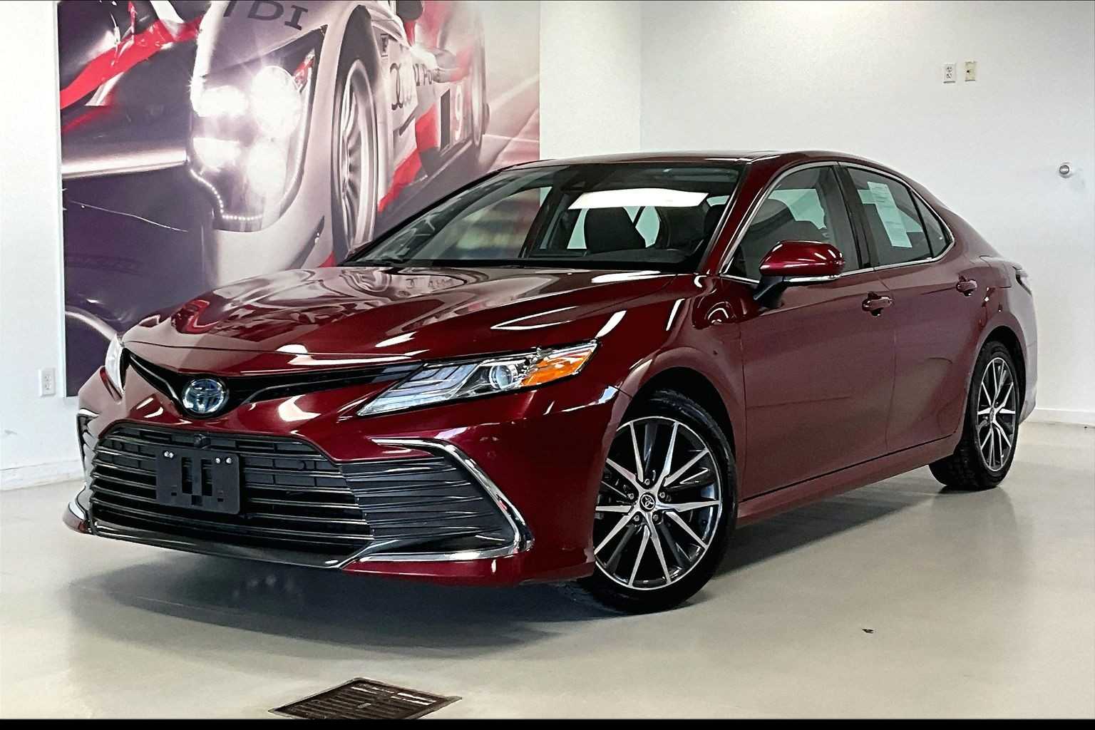 2022 Toyota Camry XLE -
                  Johnston, IA