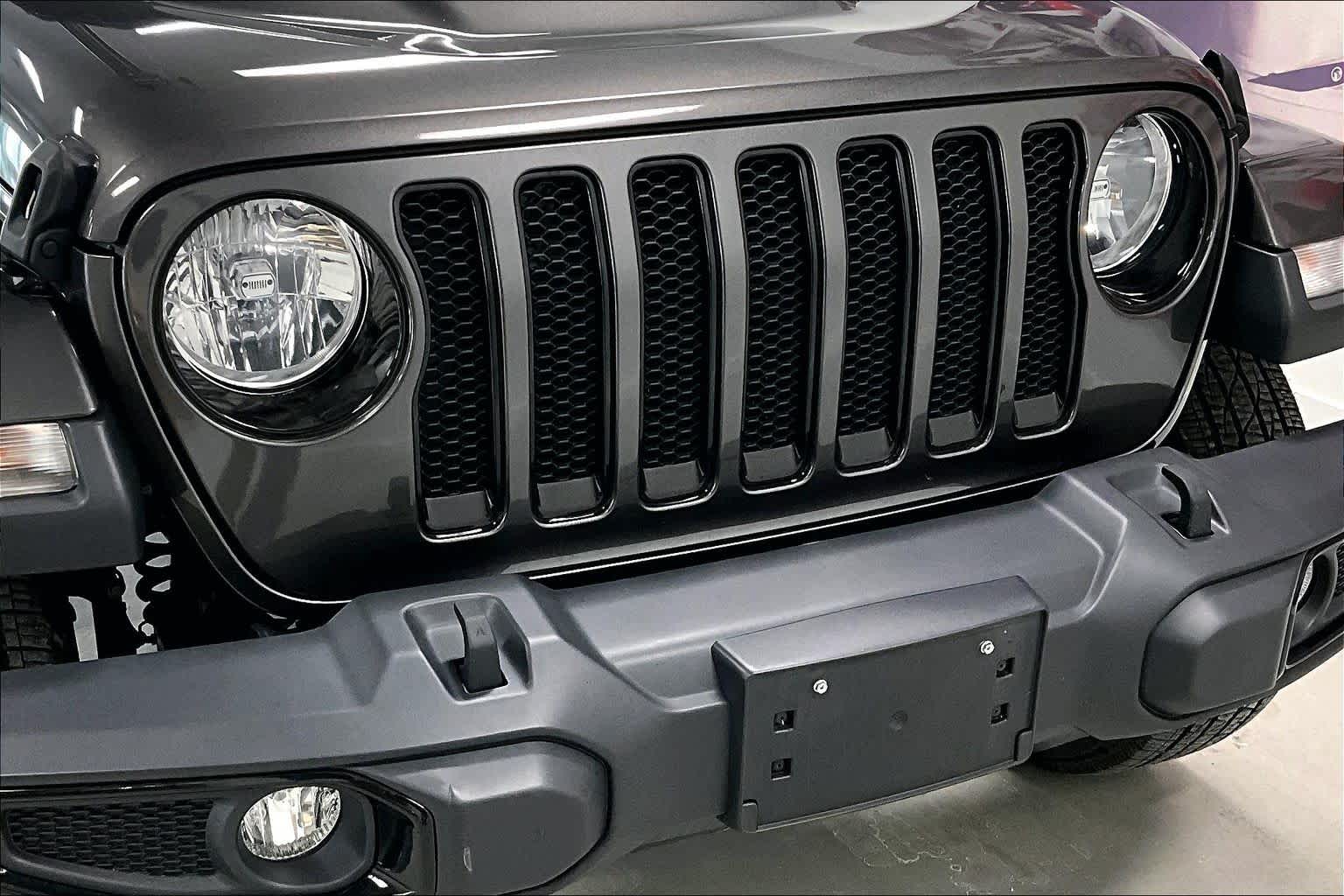 Thumbnail: 2020 Jeep Wrangler - 31
