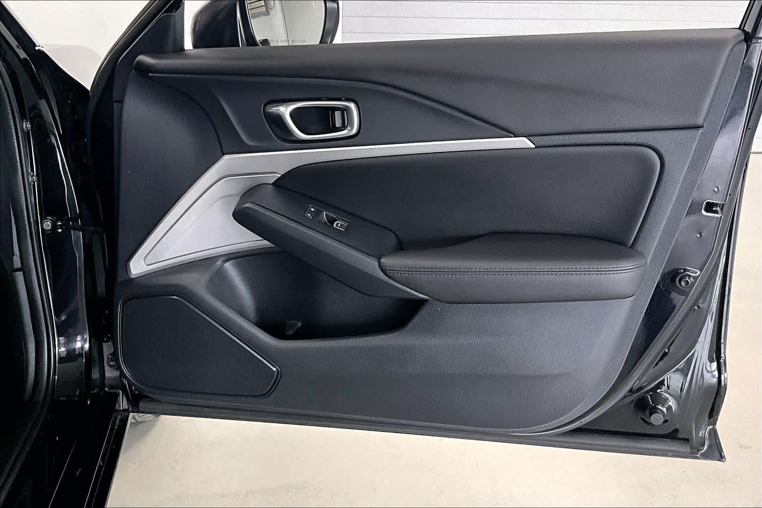 Thumbnail: 2024 Acura Integra - 25