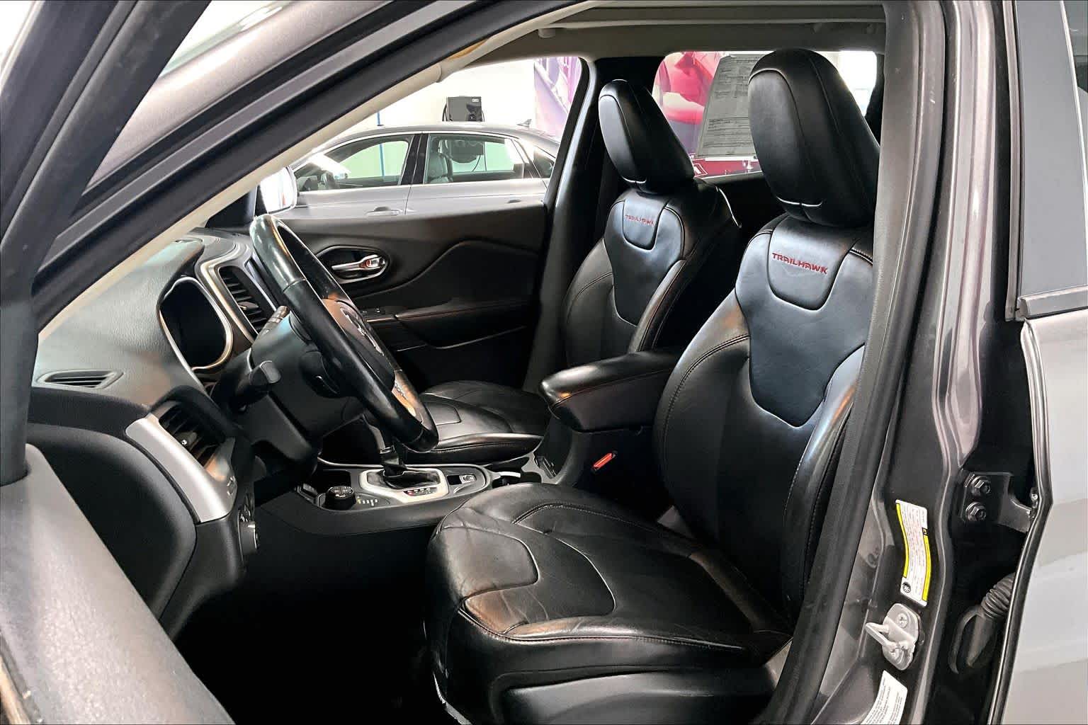 Thumbnail: 2014 Jeep Cherokee - 10