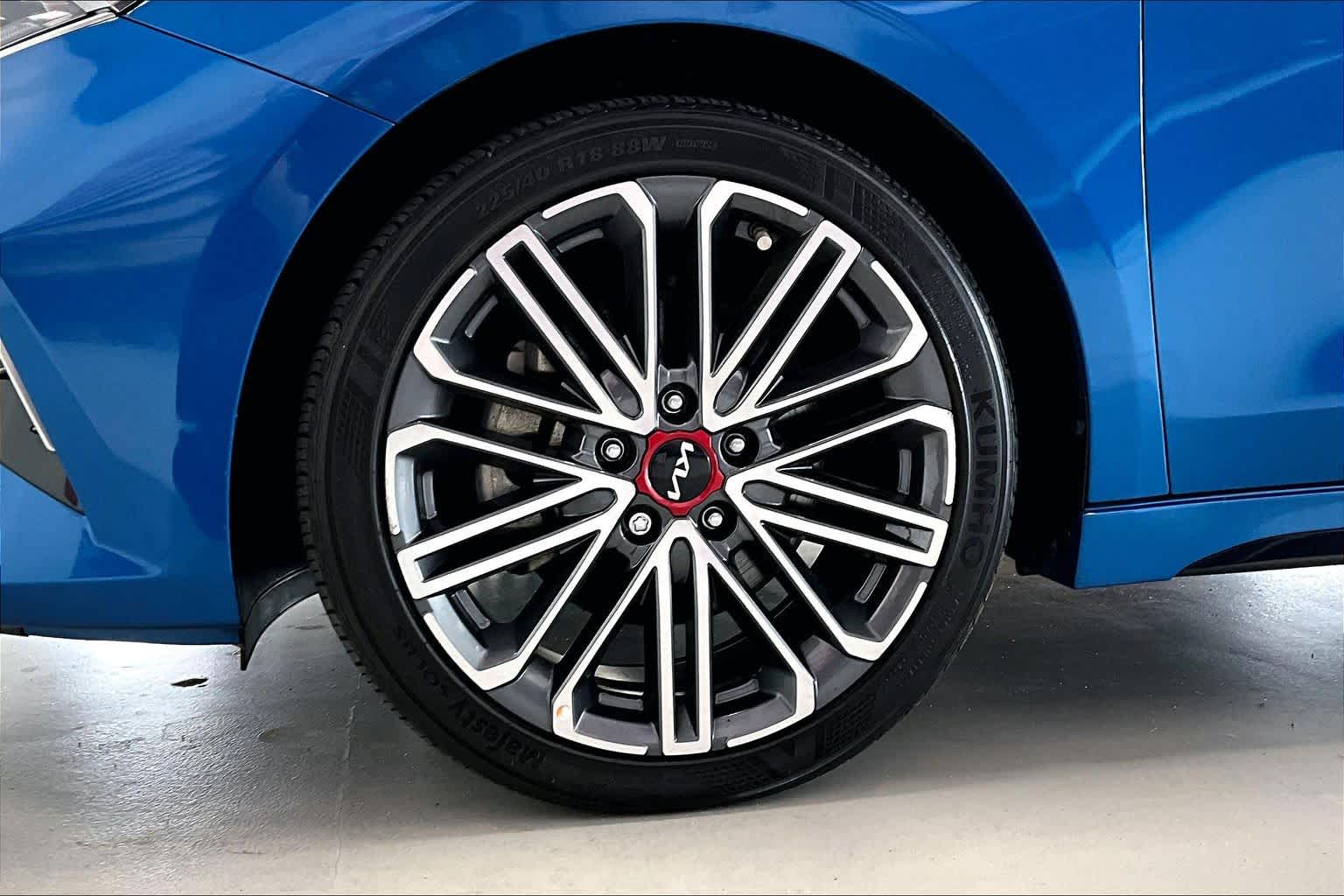 Thumbnail: 2023 Kia Forte - 8
