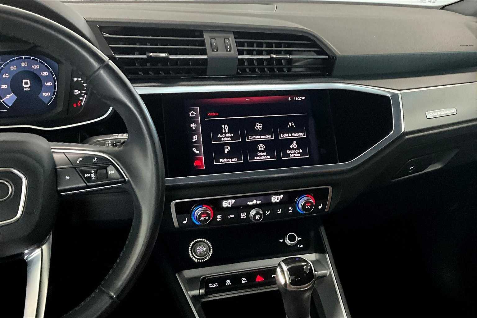 Thumbnail: 2020 Audi Q3 - 13