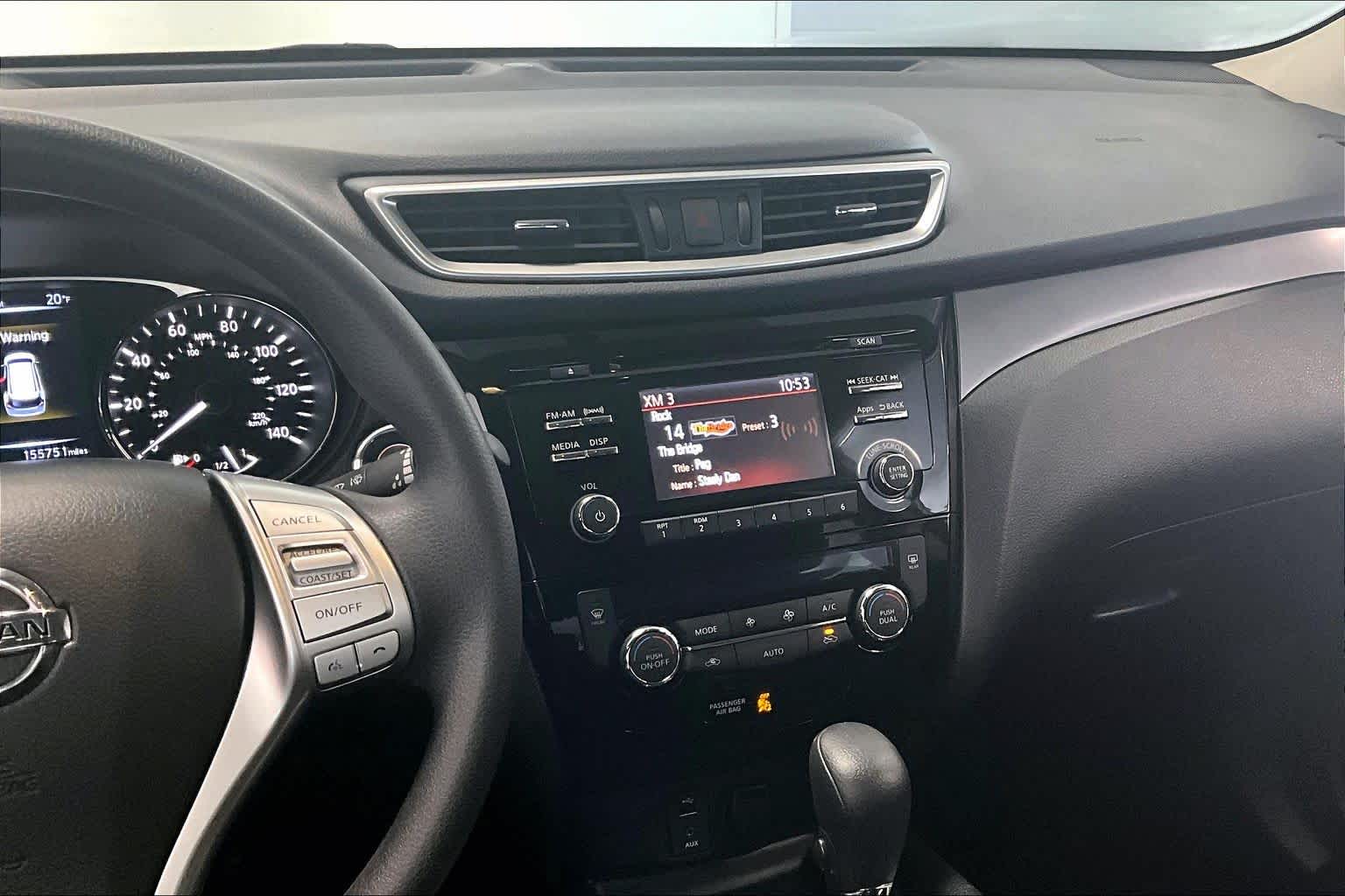 Thumbnail: 2016 Nissan Rogue - 14