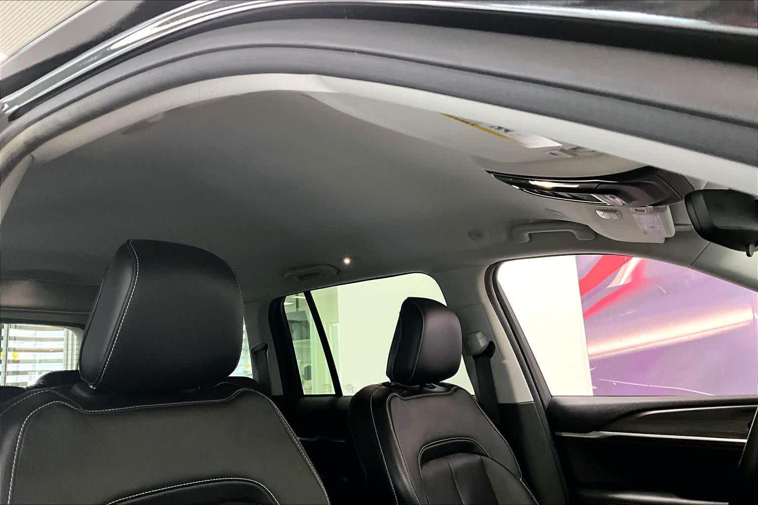 Thumbnail: 2022 Jeep Grand Cherokee - 25