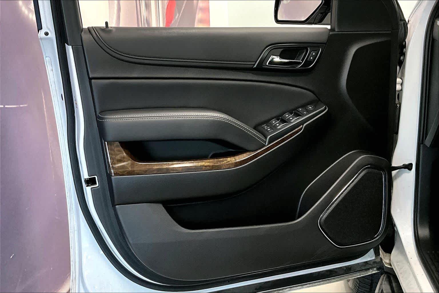 Thumbnail: 2020 Chevrolet Tahoe - 25