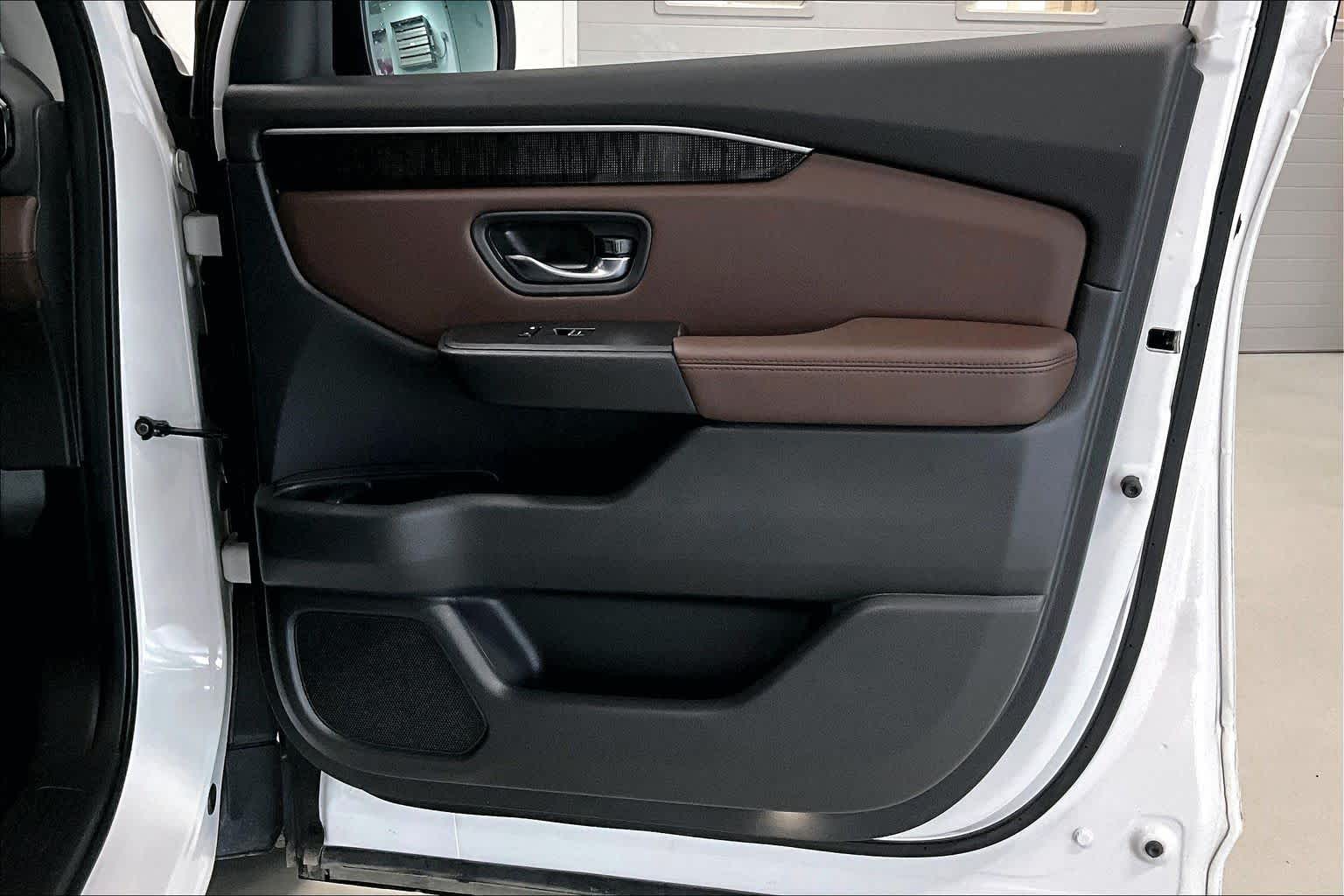 Thumbnail: 2023 Honda Pilot - 26