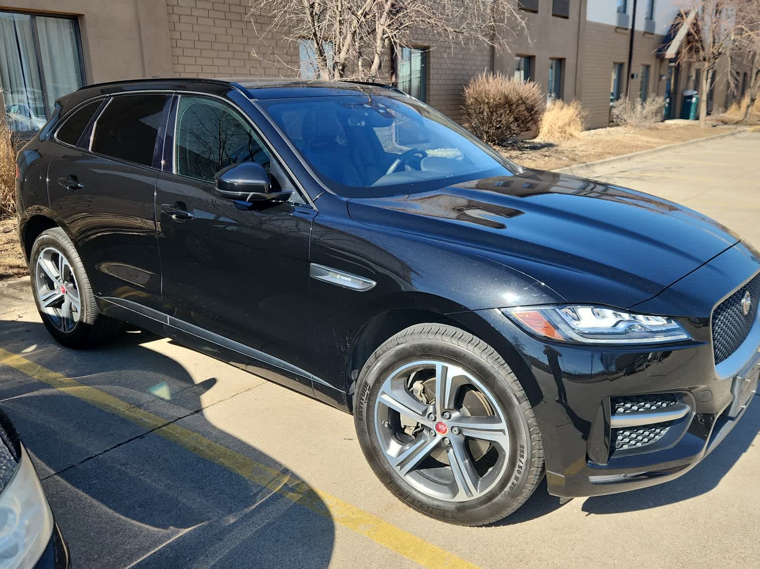 Thumbnail: 2020 Jaguar F-Pace - 4