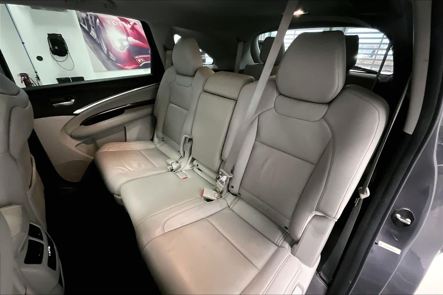 Thumbnail: 2017 Acura MDX - 27