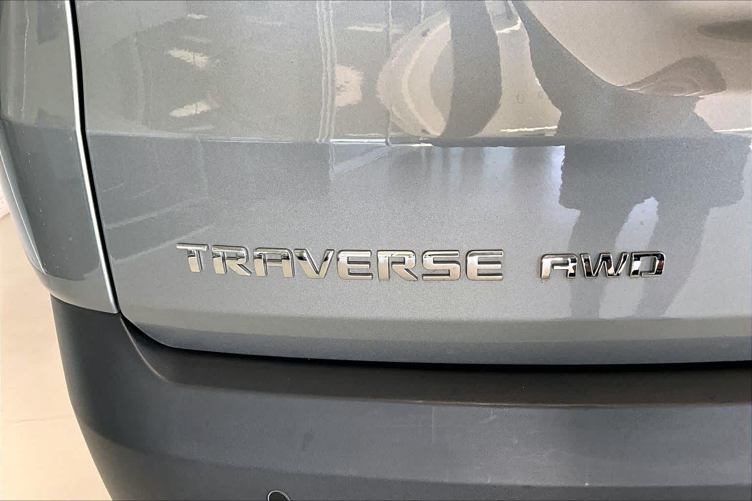 Thumbnail: 2023 Chevrolet Traverse - 7
