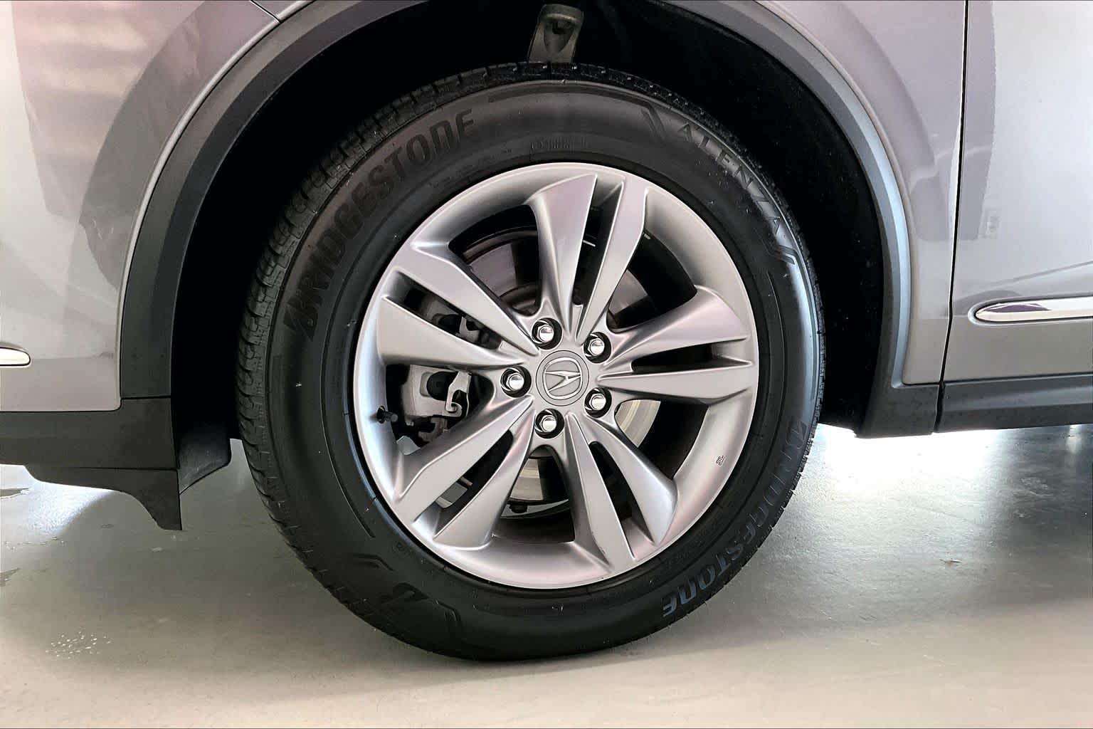 Thumbnail: 2023 Acura MDX - 8