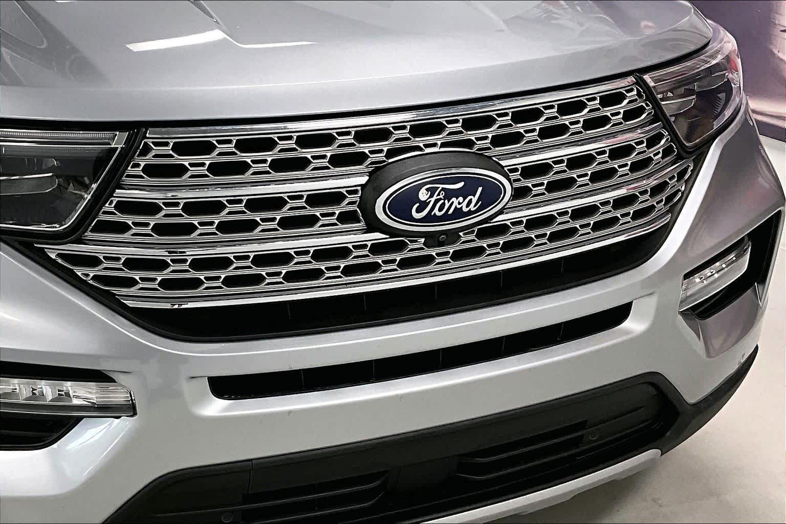 Thumbnail: 2023 Ford Explorer - 30