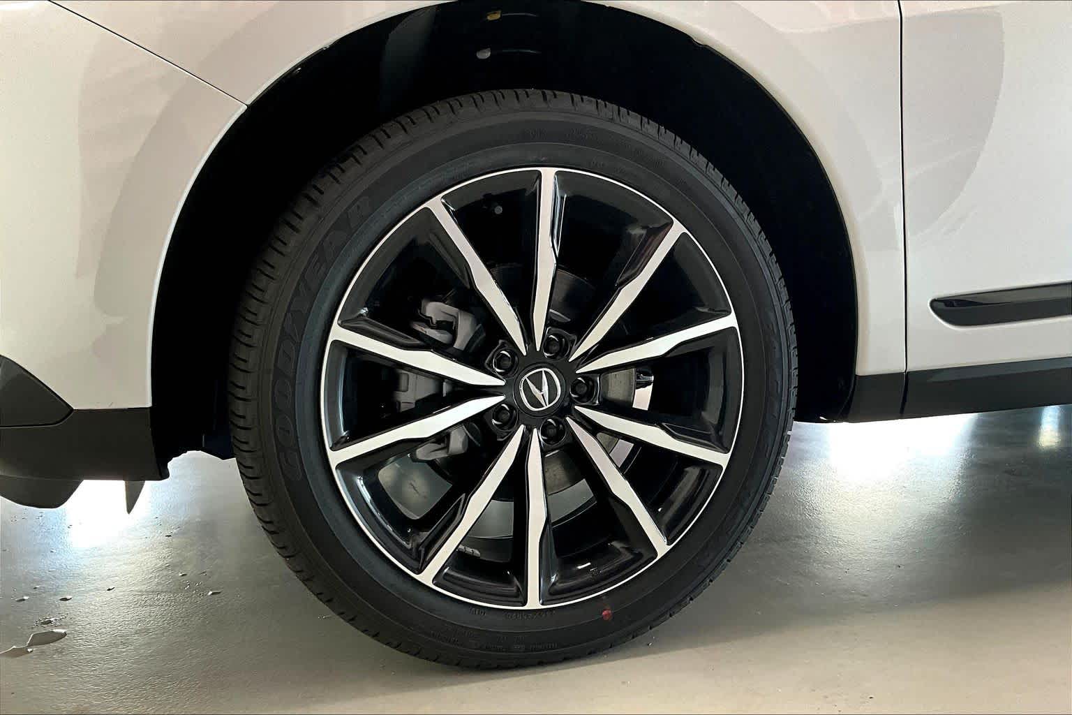 Thumbnail: 2026 Acura RDX - 8