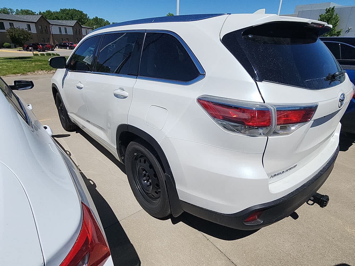 Thumbnail: 2016 Toyota Highlander - 7