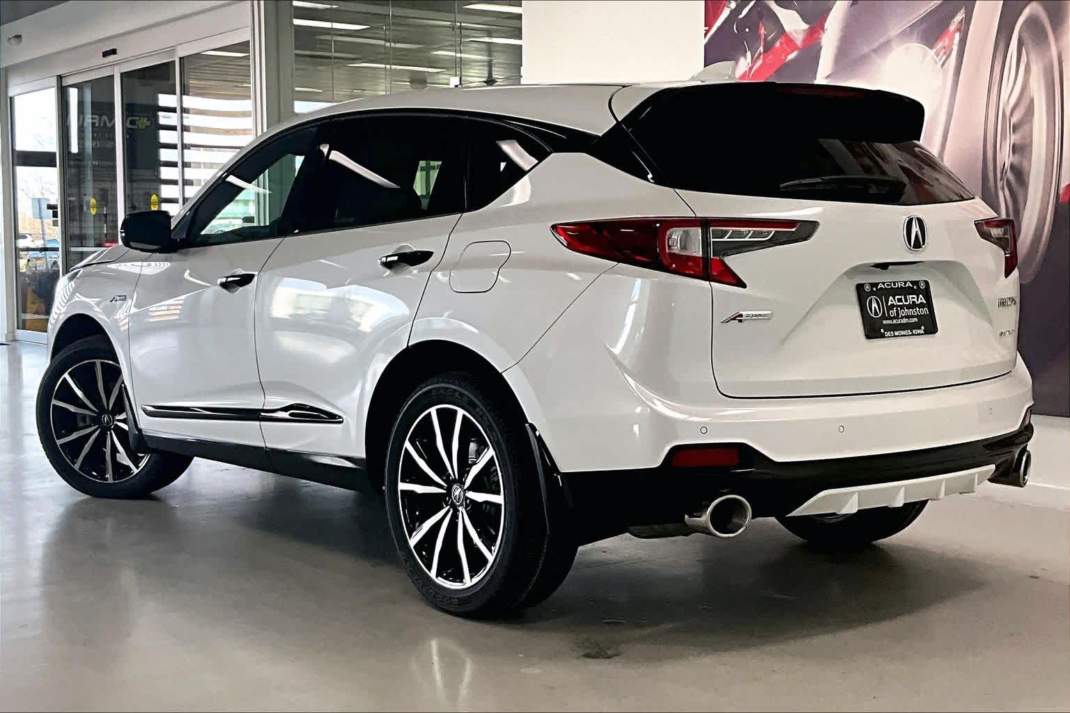 Thumbnail: 2026 Acura RDX - 4