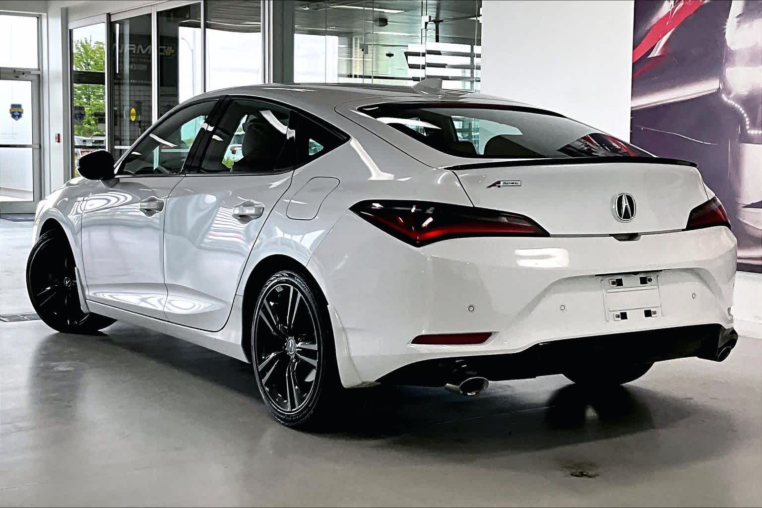 Thumbnail: 2023 Acura Integra - 4