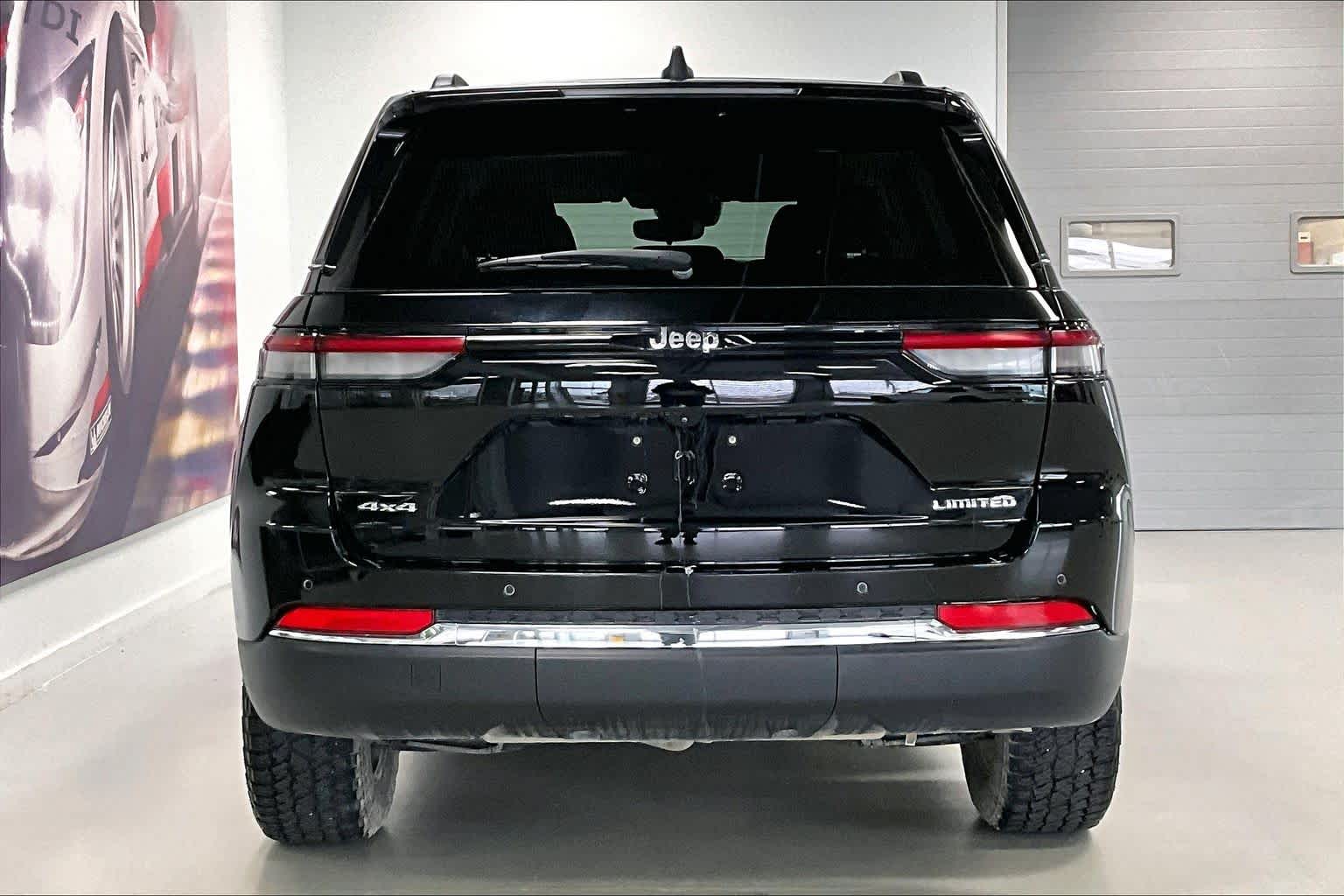 Thumbnail: 2022 Jeep Grand Cherokee - 5