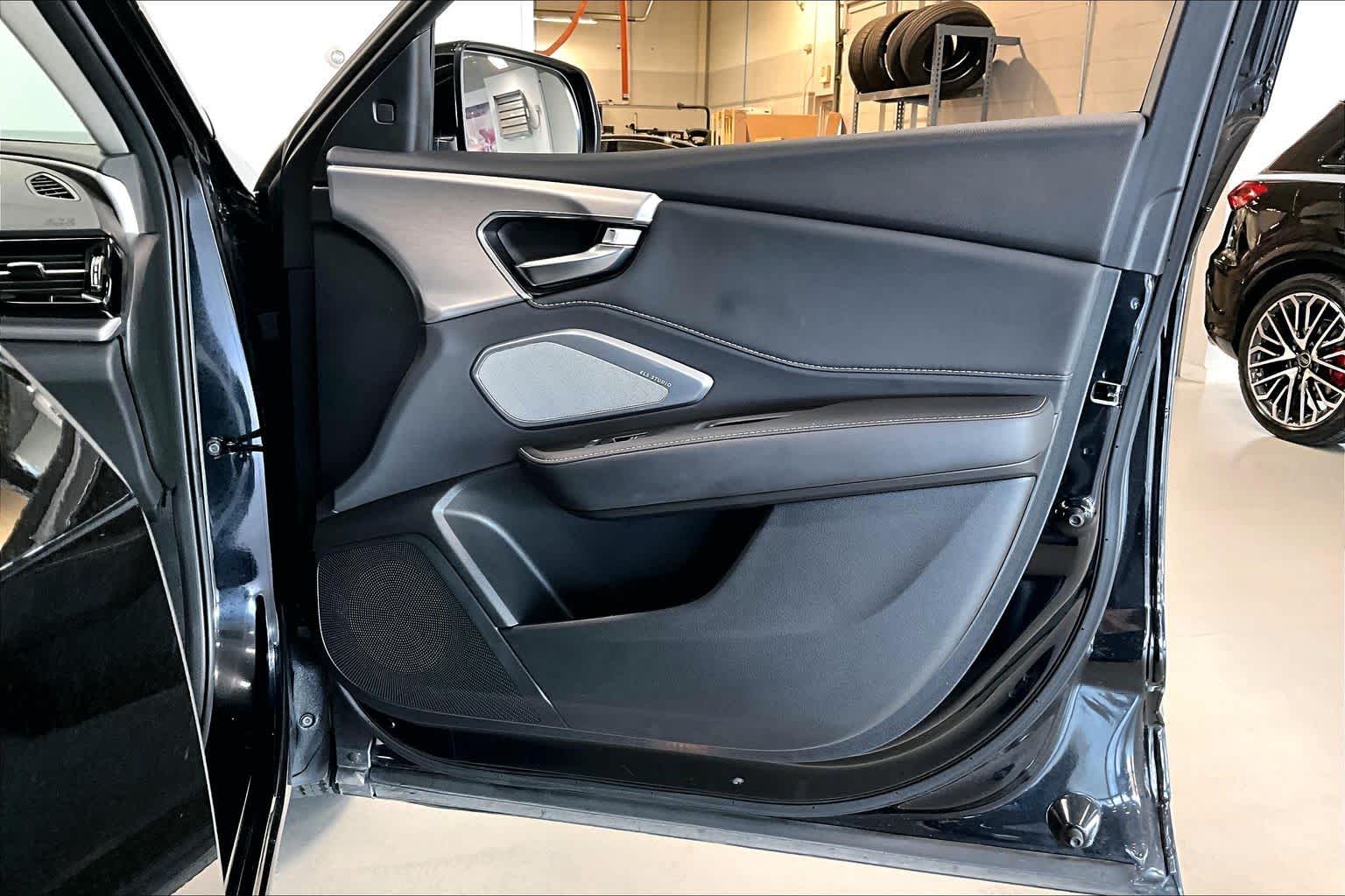 Thumbnail: 2022 Acura RDX - 24