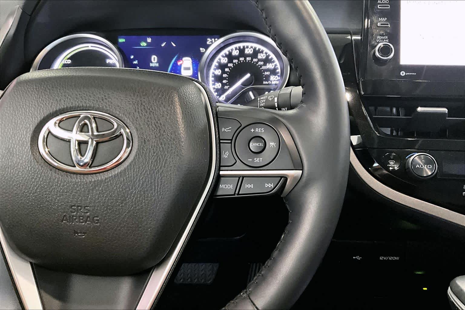 Thumbnail: 2022 Toyota Camry - 22