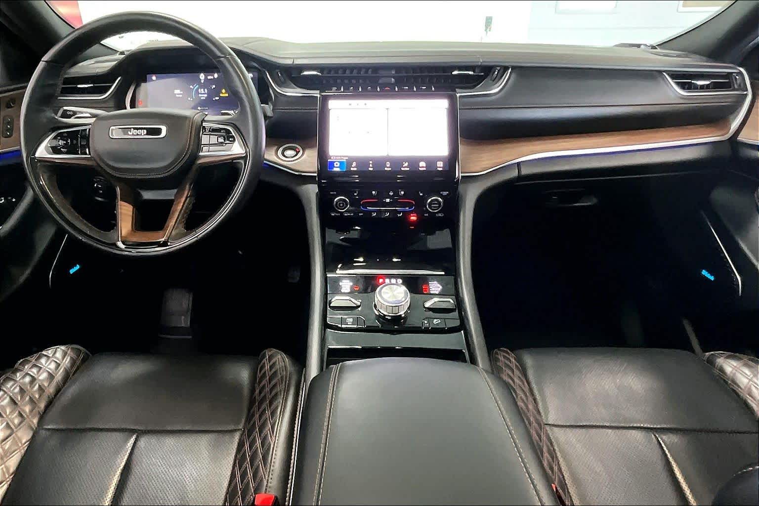 Thumbnail: 2022 Jeep Grand Cherokee - 8