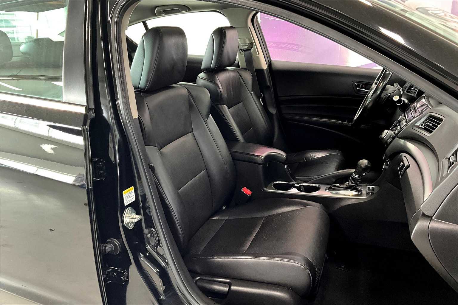 2013 Acura ILX Technology 12