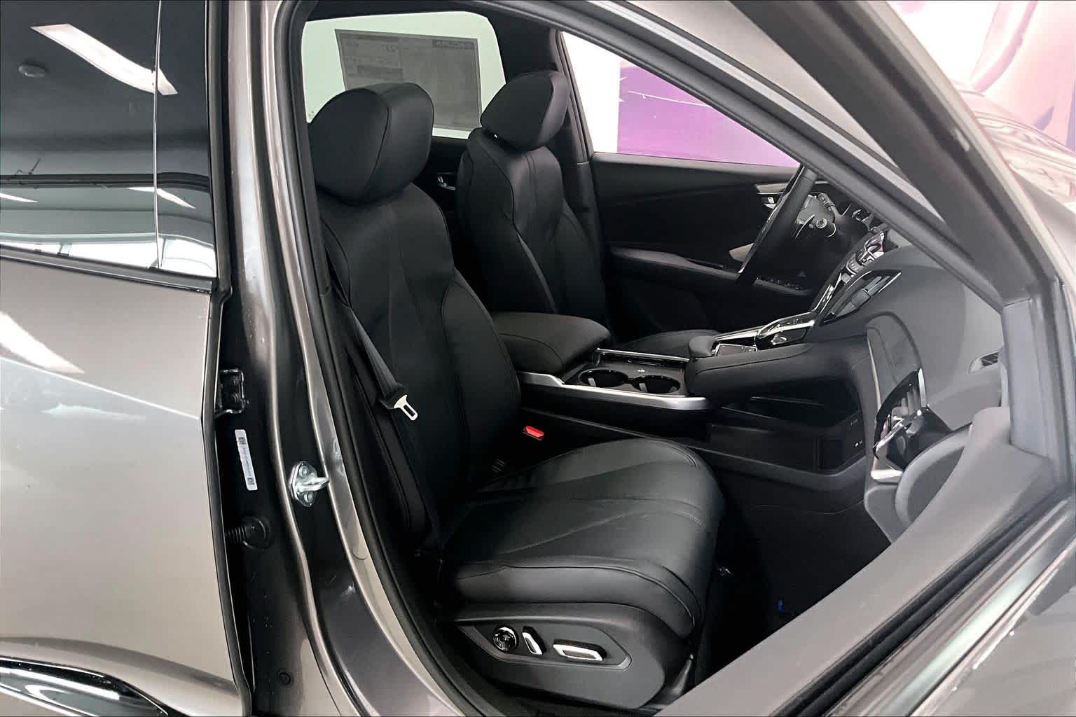 Thumbnail: 2026 Acura RDX - 14