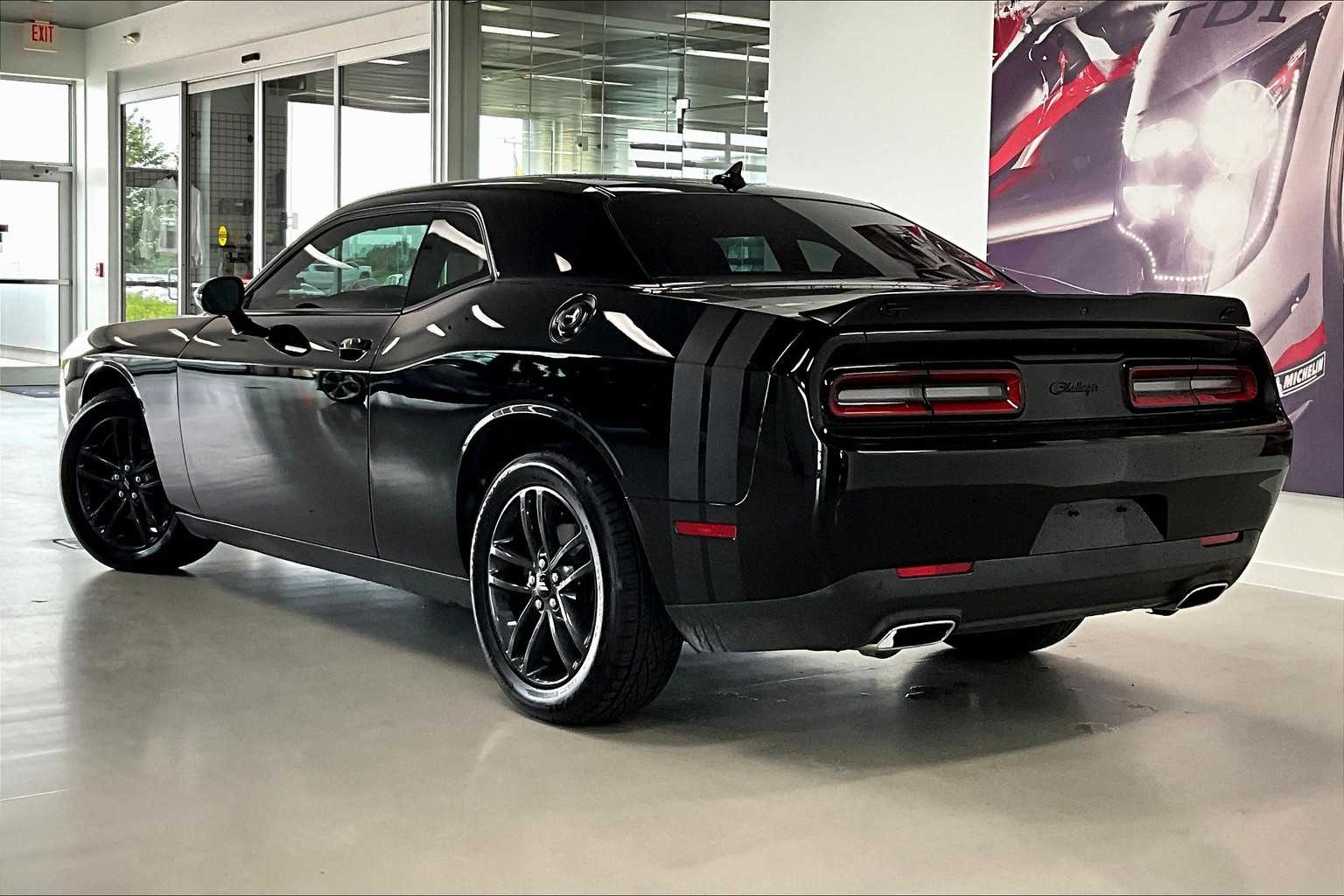 Thumbnail: 2019 Dodge Challenger - 4