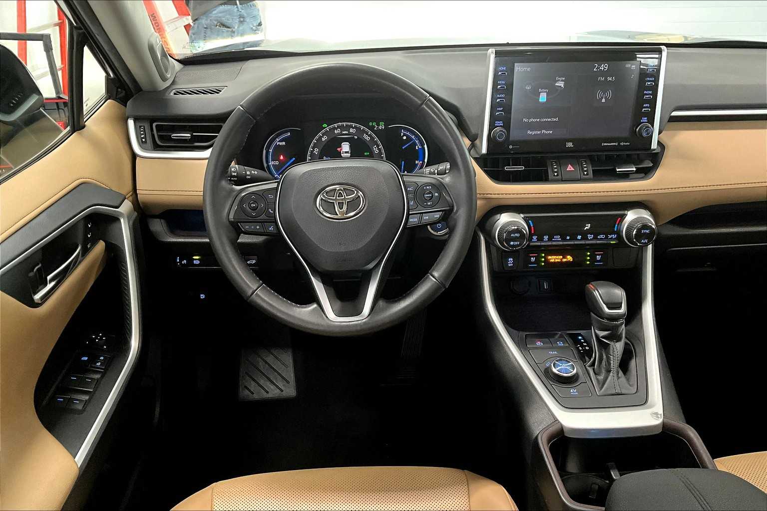 Thumbnail: 2022 Toyota RAV4 - 14