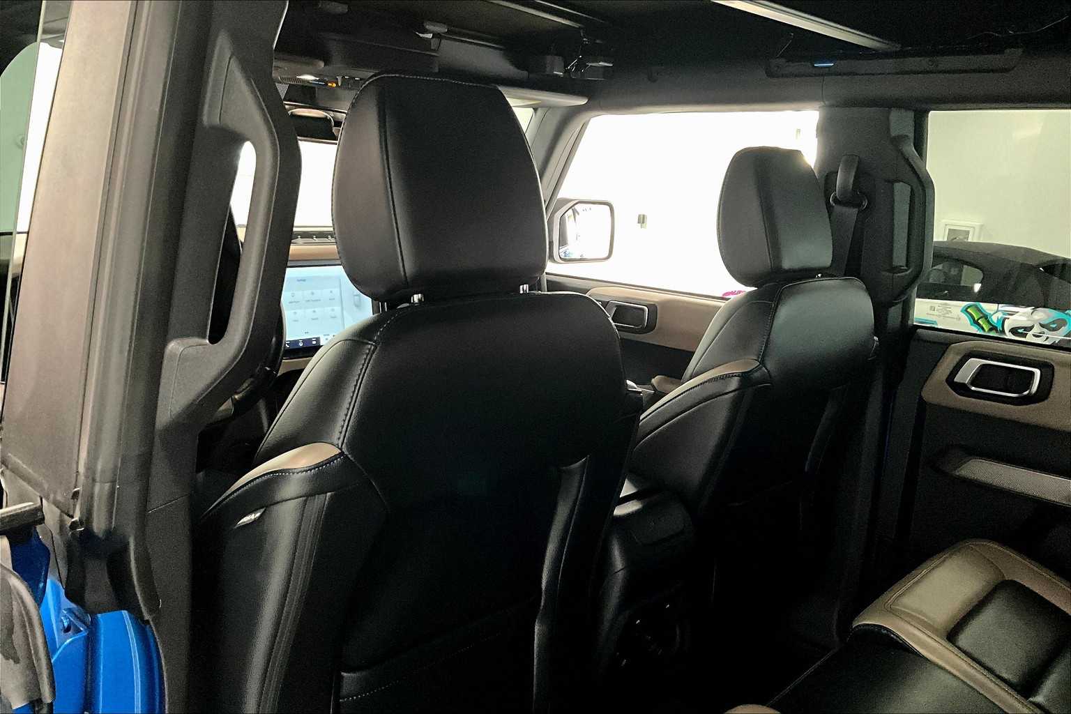 Thumbnail: 2021 Ford Bronco - 11