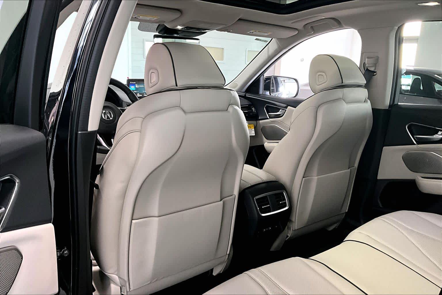 Thumbnail: 2026 Acura RDX - 11