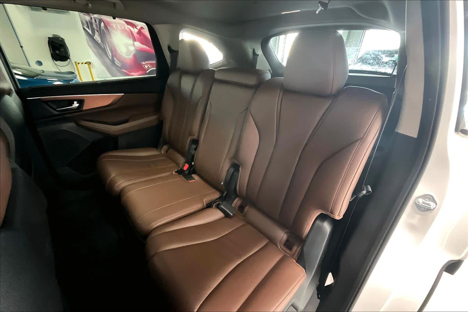 Thumbnail: 2022 Acura MDX - 26