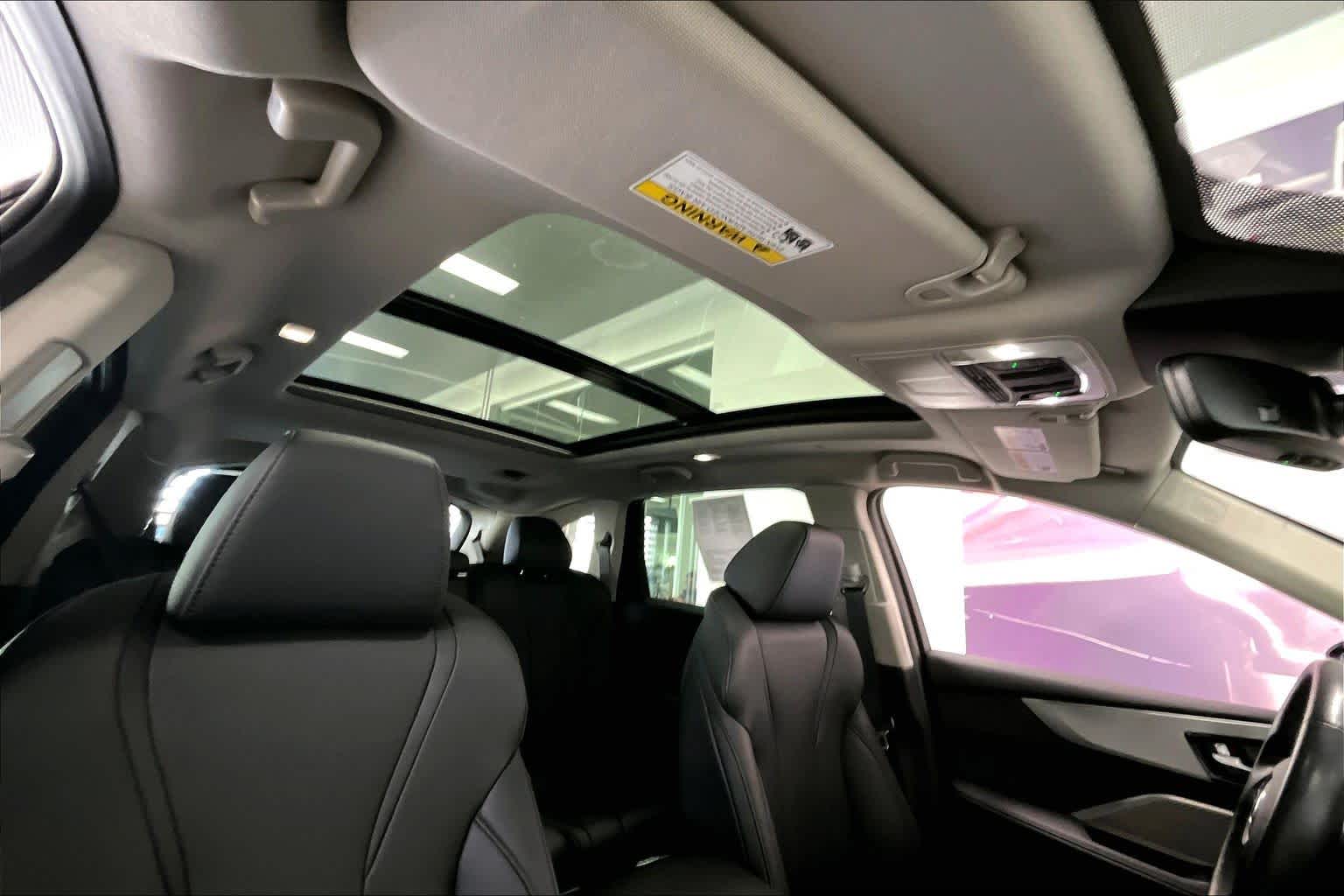 Thumbnail: 2023 Acura MDX - 28