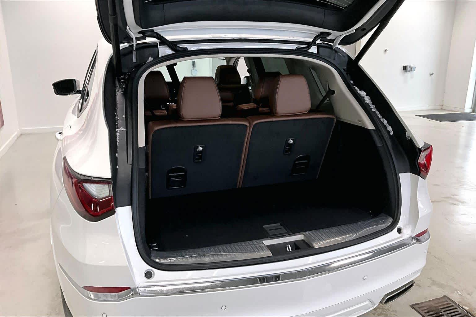 Thumbnail: 2026 Acura MDX - 18