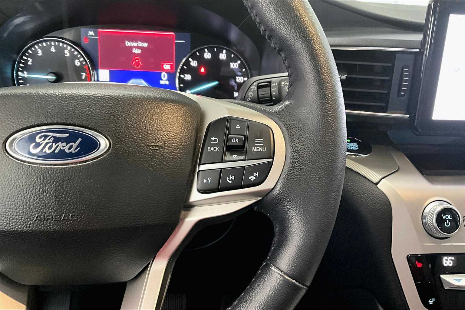 Thumbnail: 2021 Ford Explorer - 23