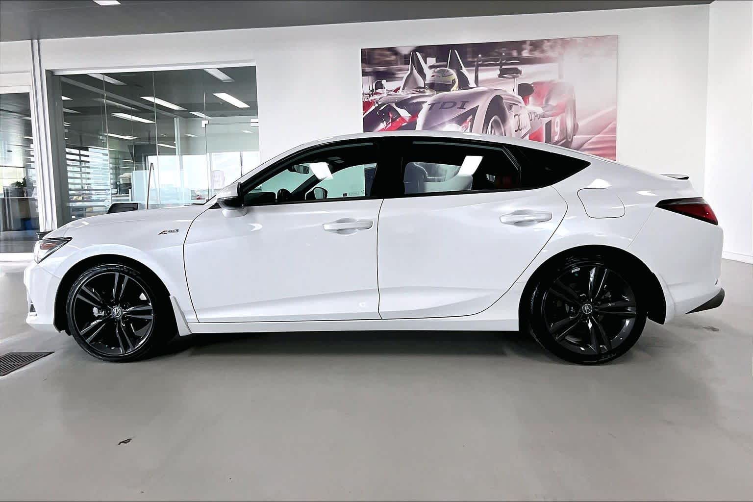 Thumbnail: 2023 Acura Integra - 3