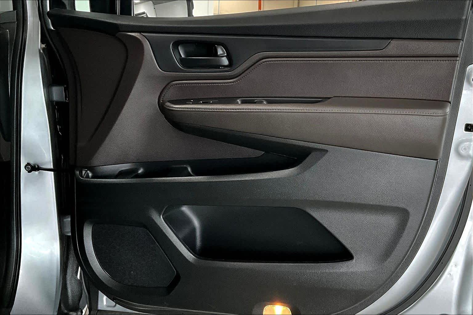 Thumbnail: 2023 Honda Odyssey - 25