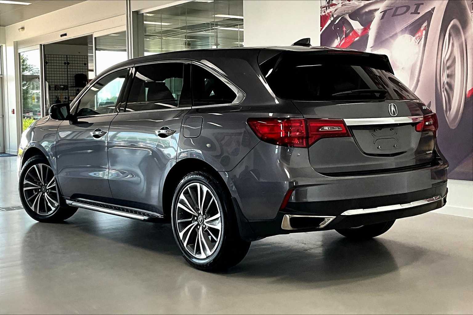 Thumbnail: 2018 Acura MDX - 4