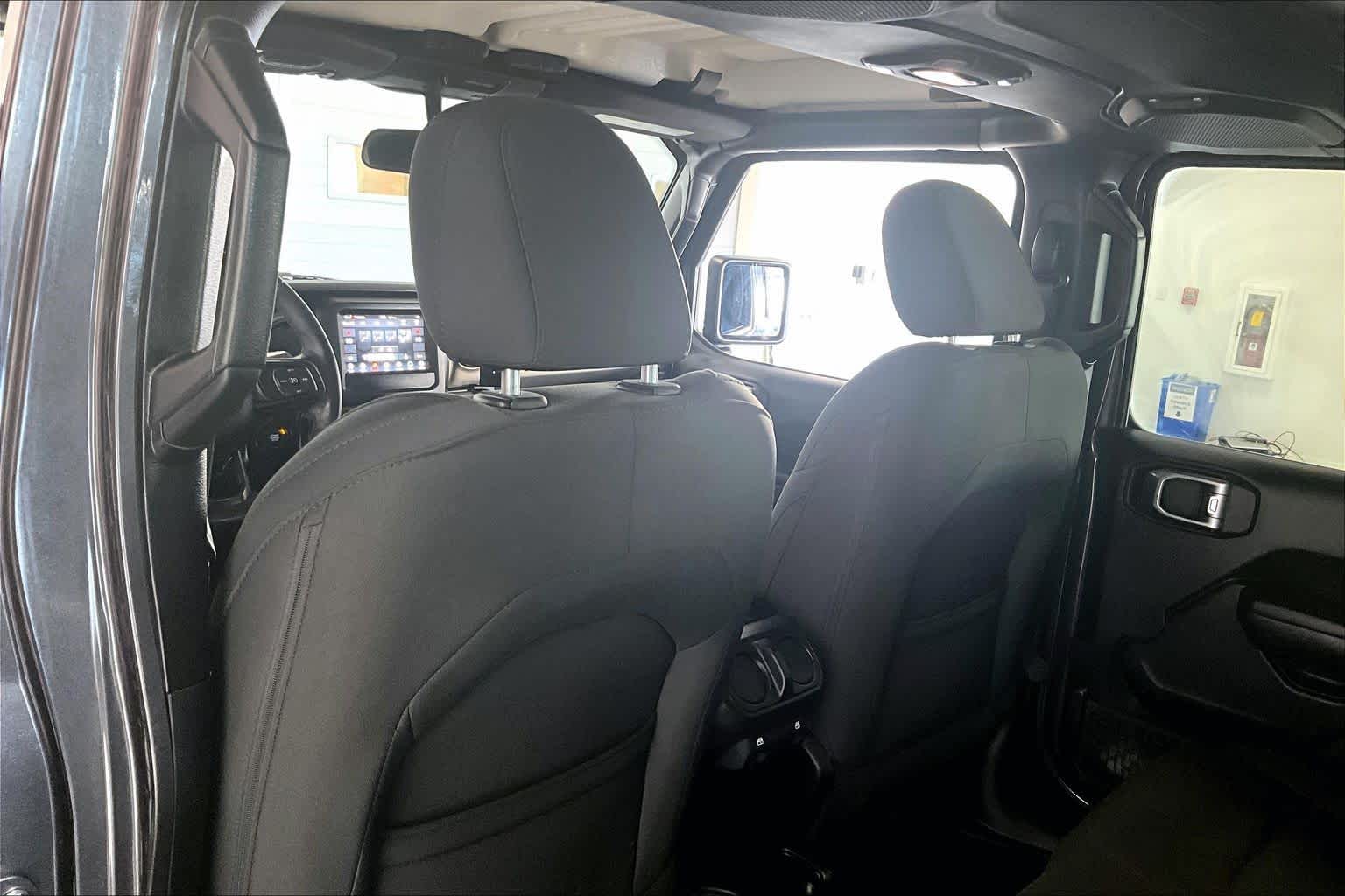 Thumbnail: 2018 Jeep Wrangler - 9