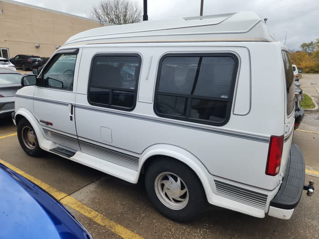 Thumbnail: 1993 Chevrolet Astro - 8