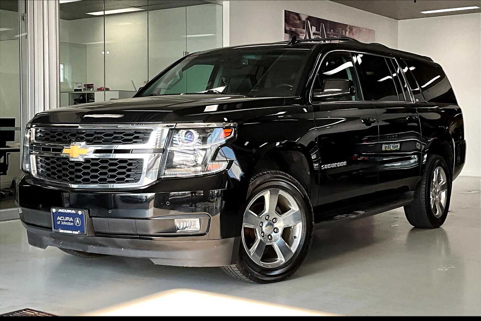 2016 Chevrolet Suburban LT -
                  Johnston, IA