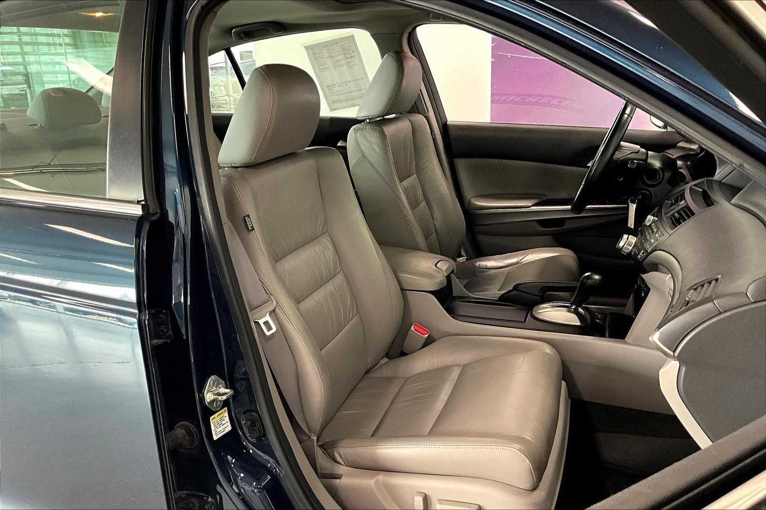 Thumbnail: 2010 Honda Accord - 7