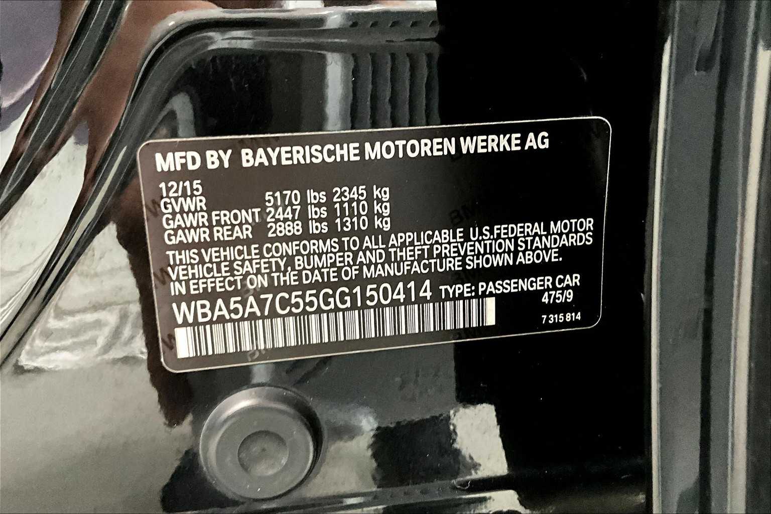 2016 BMW 5 Series 528i xDrive 18