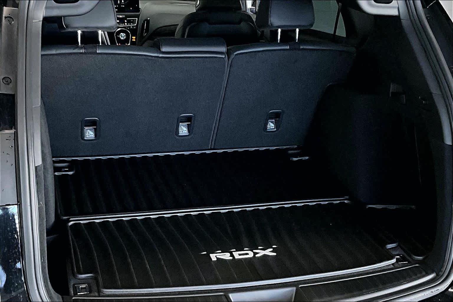 Thumbnail: 2026 Acura RDX - 18