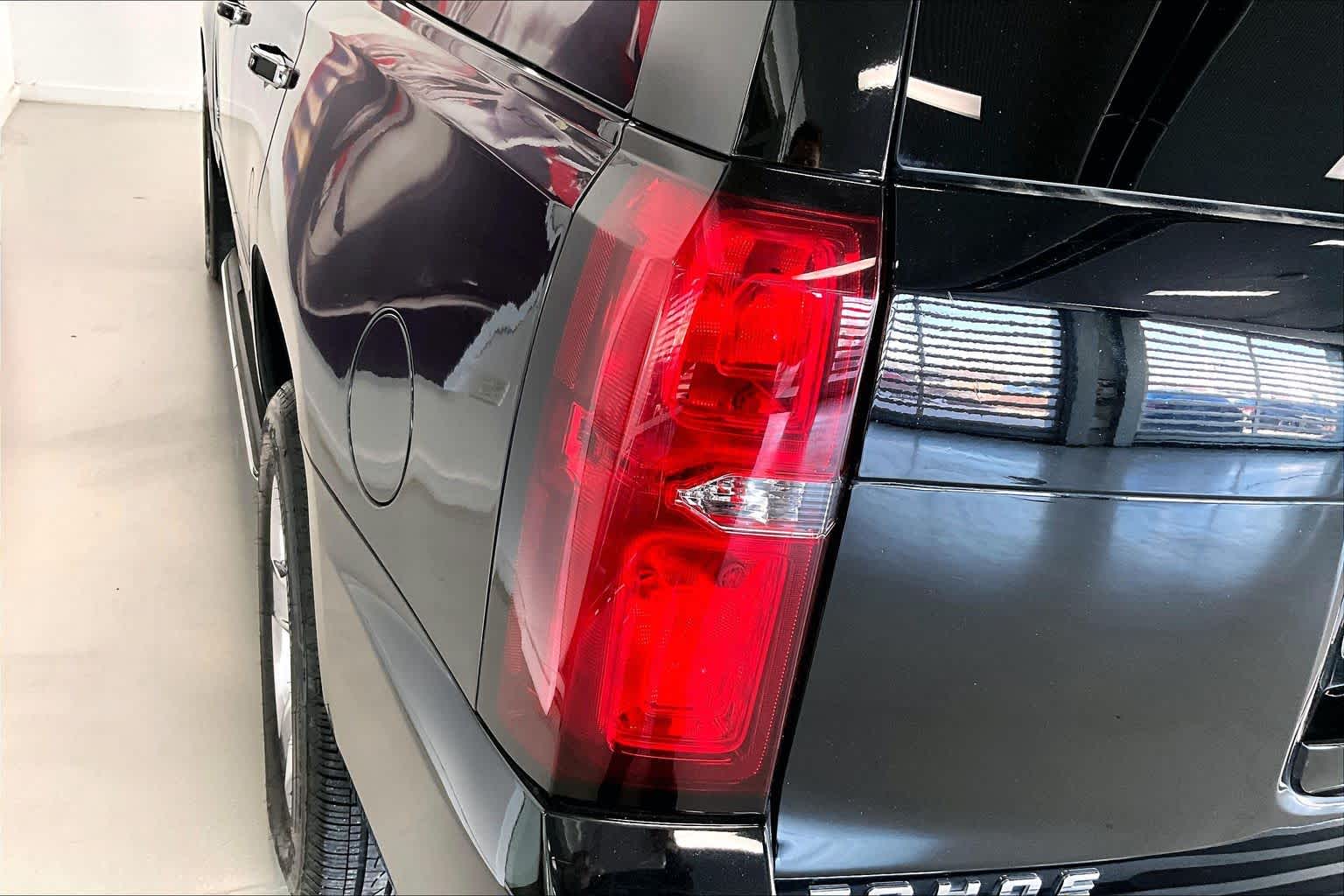 Thumbnail: 2016 Chevrolet Tahoe - 28